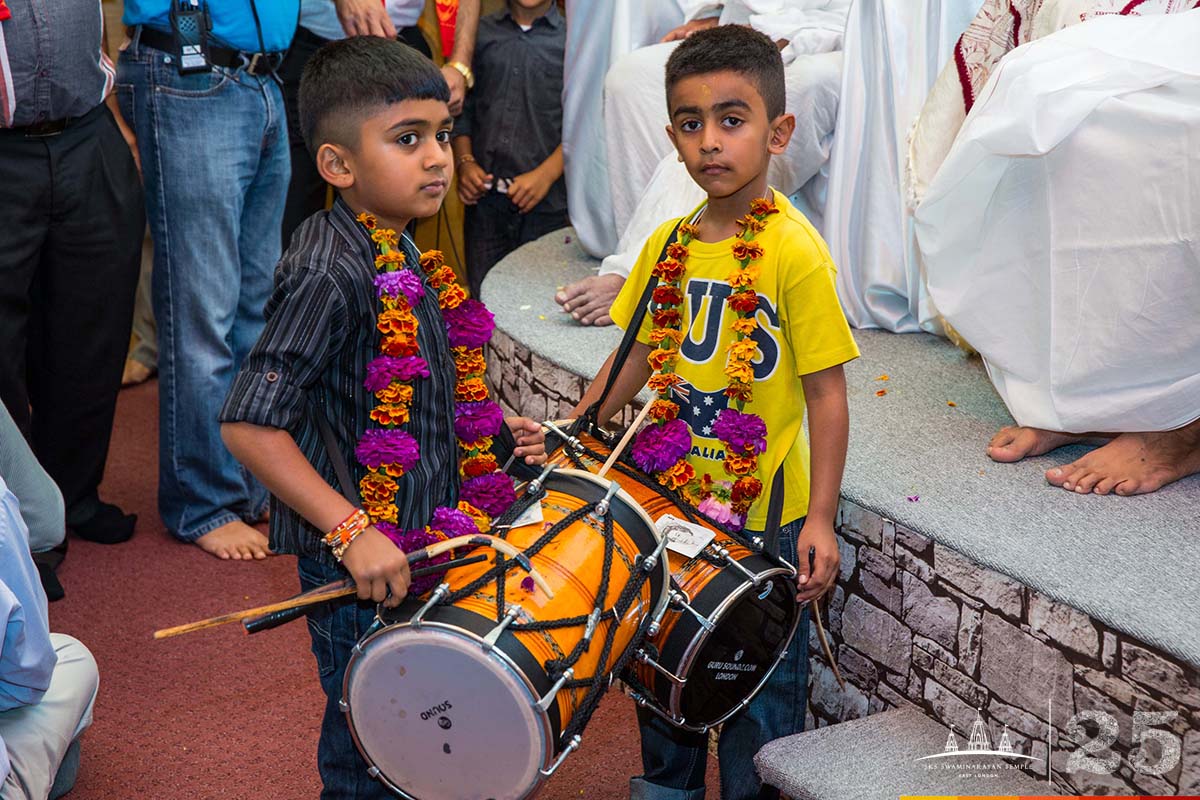©1987-2017 SKS Swaminarayan Temple East London